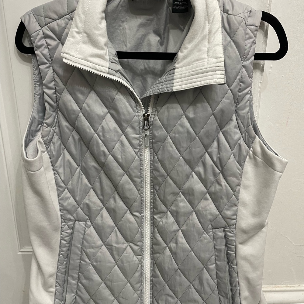 Marmot Women's Kitzbuhel Quilted Gray and White Zip Up Vest
